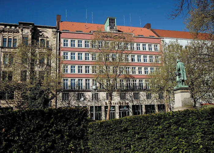 One Hannover-oper Отель 3*